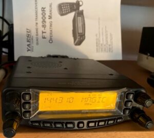 Yaesu FT8900 with manual